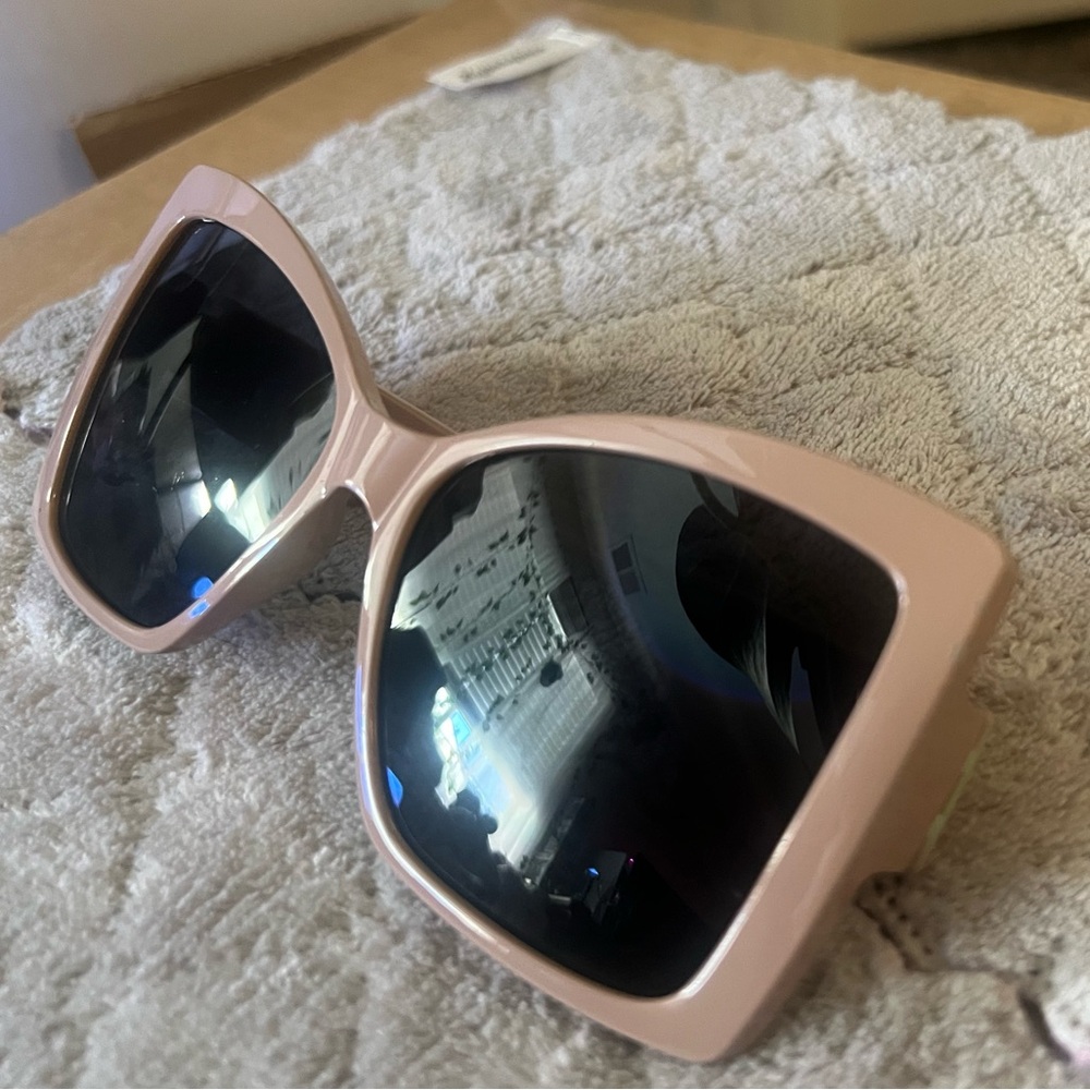 Tan Big Framed Cateye Glasses